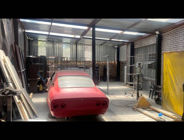 1,500M² WAREHOUSE FOR SALE IN KYA SANDS